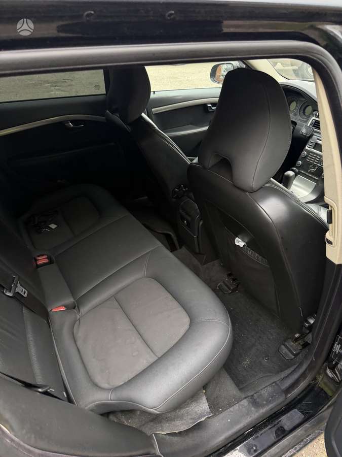 Volvo V70 - 8