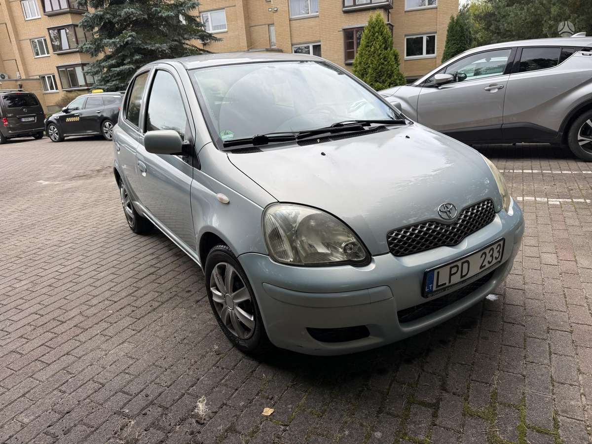 Toyota Yaris - 2