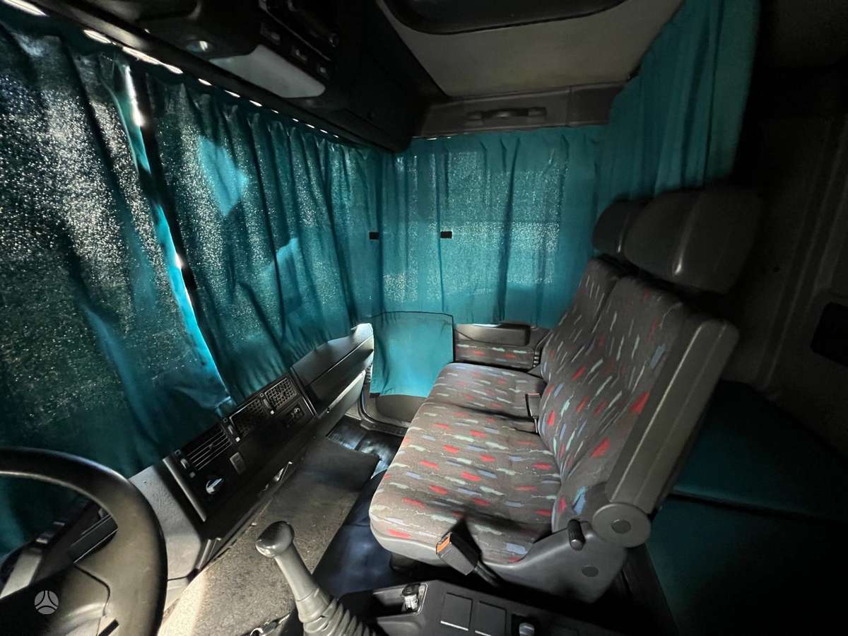Iveco ML120E24, box trucks / box vans