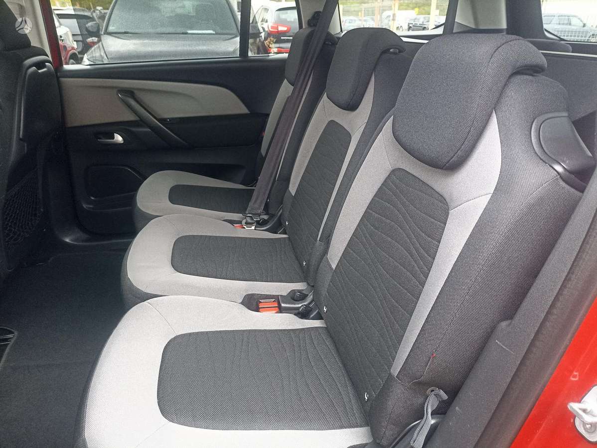 Citroën Grand C4 Picasso - 11
