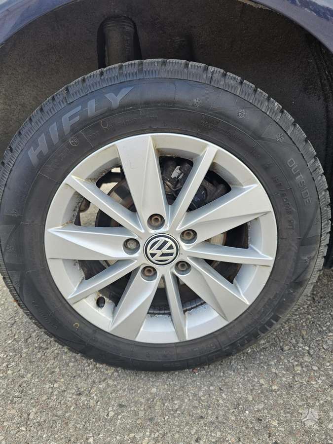 Volkswagen Golf - 5