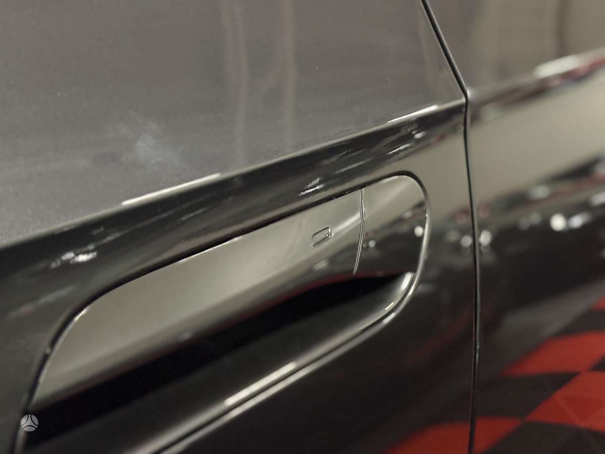 Volkswagen ID.4 - 10