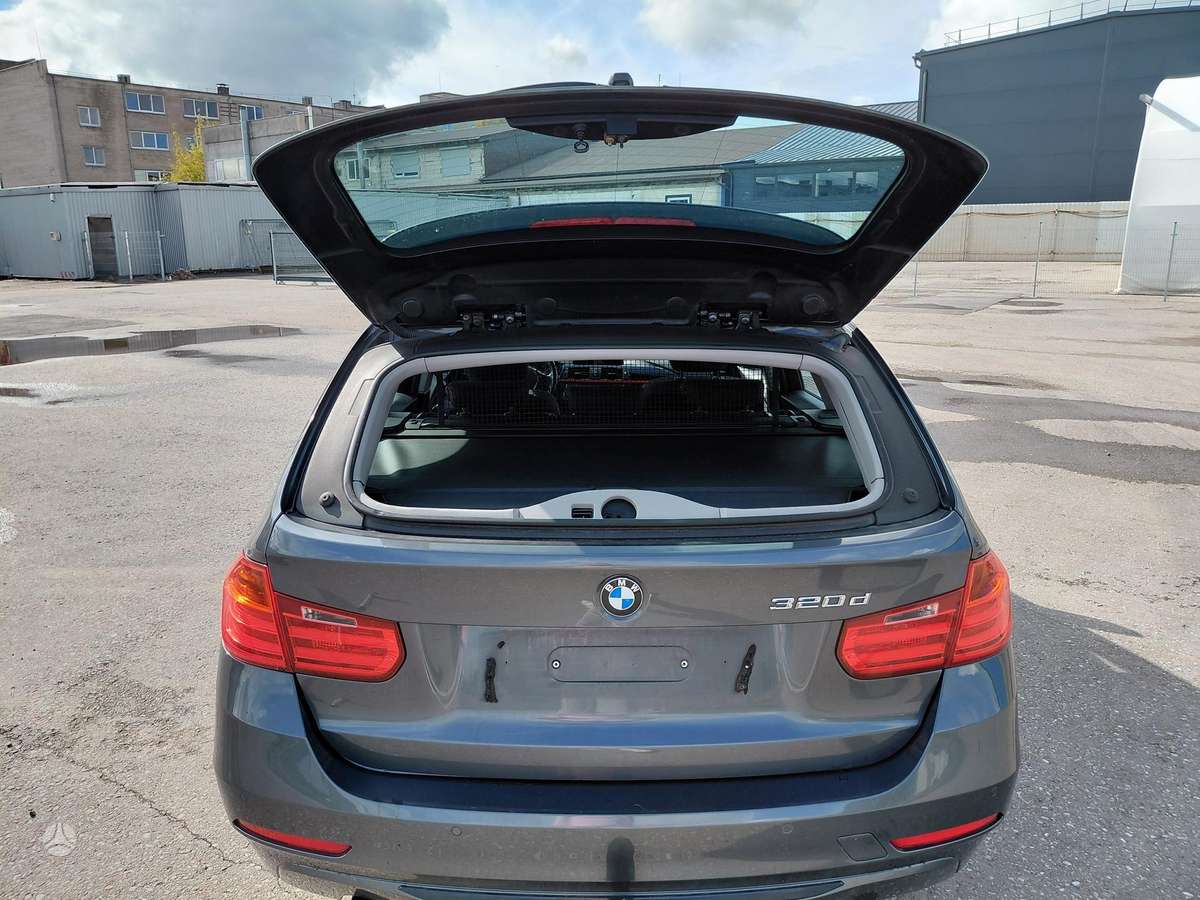 BMW 320 - 8