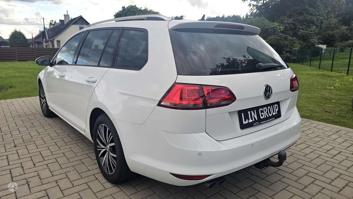 Volkswagen Golf - 4