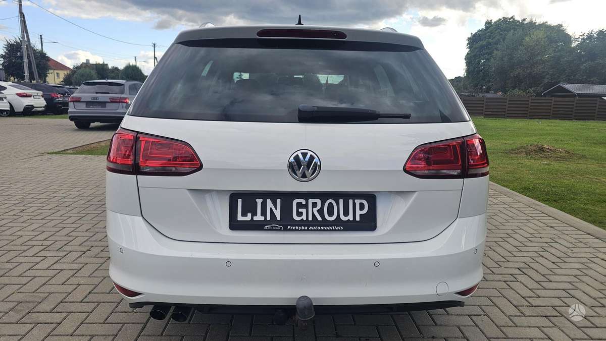 Volkswagen Golf - 5