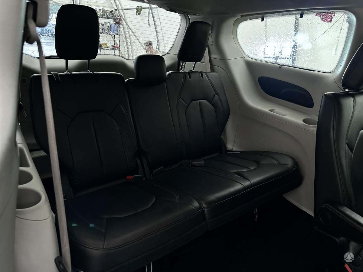 Chrysler Pacifica, 3.6 l., Минивэн