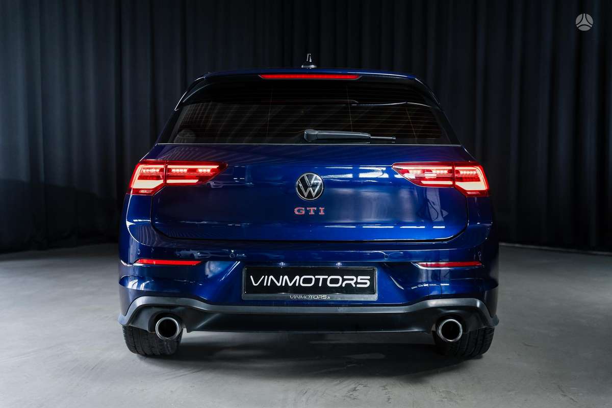 Volkswagen Golf - 5