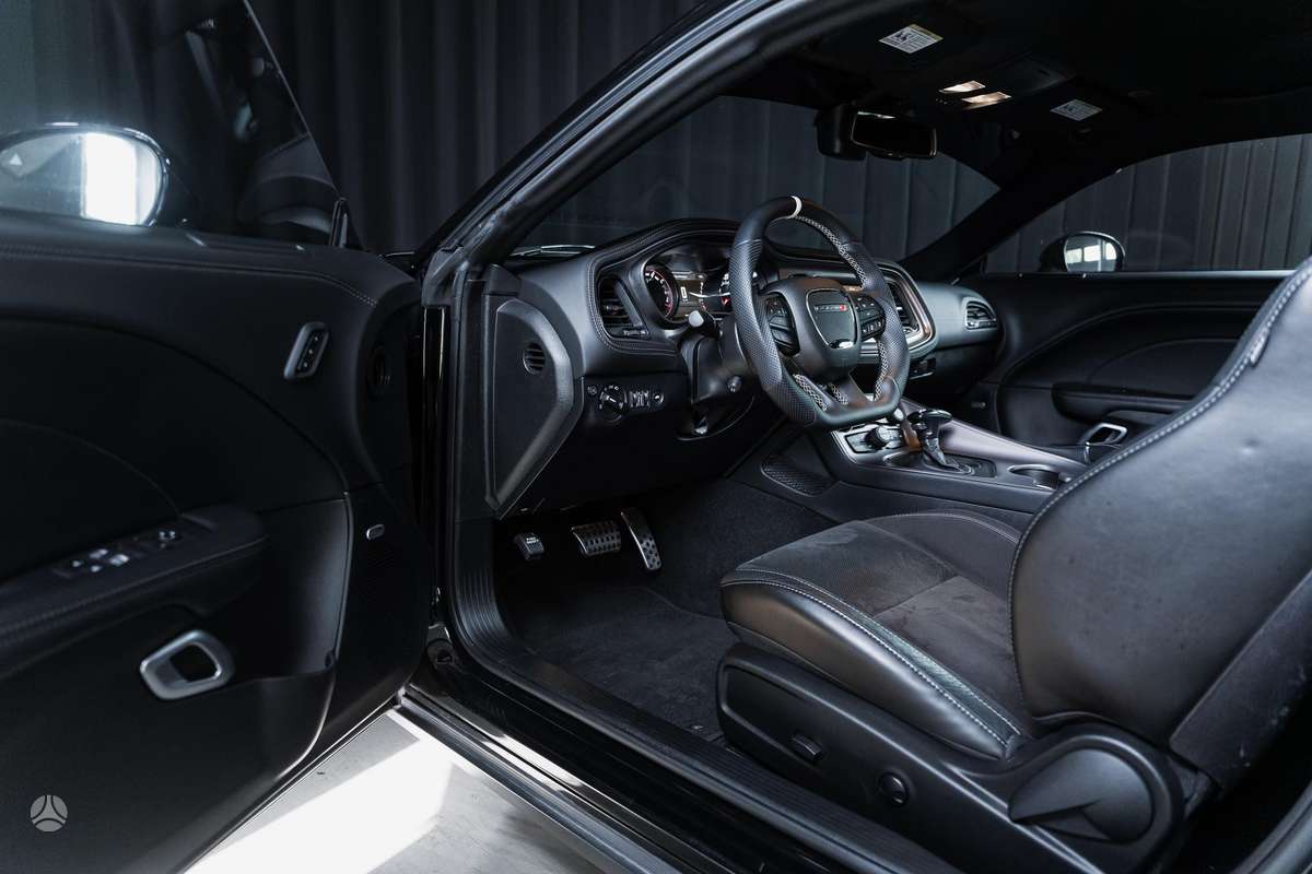 Dodge Challenger, 5.7 l., coupe