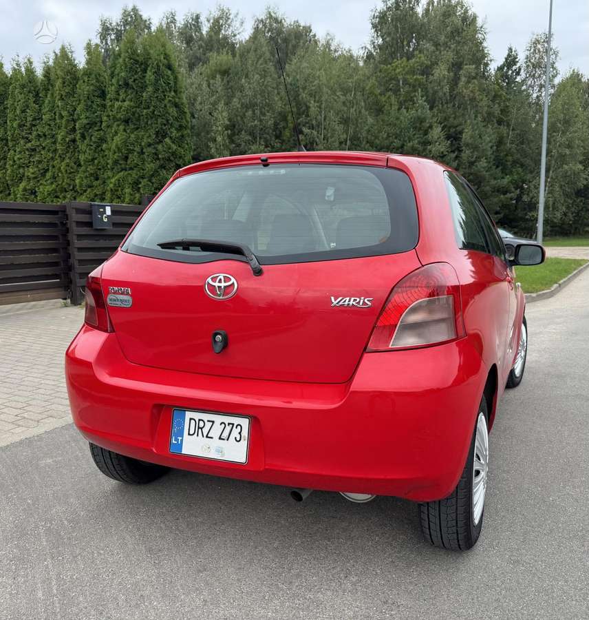 Toyota Yaris - 8