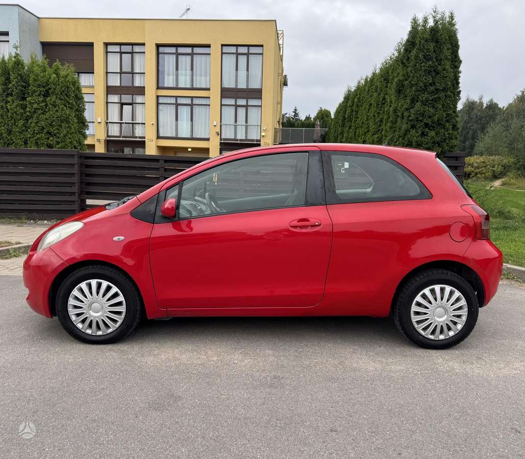 Toyota Yaris - 6