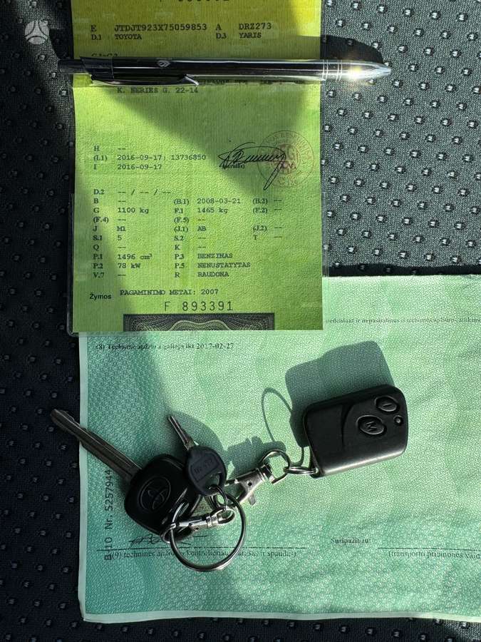 Toyota Yaris - 11