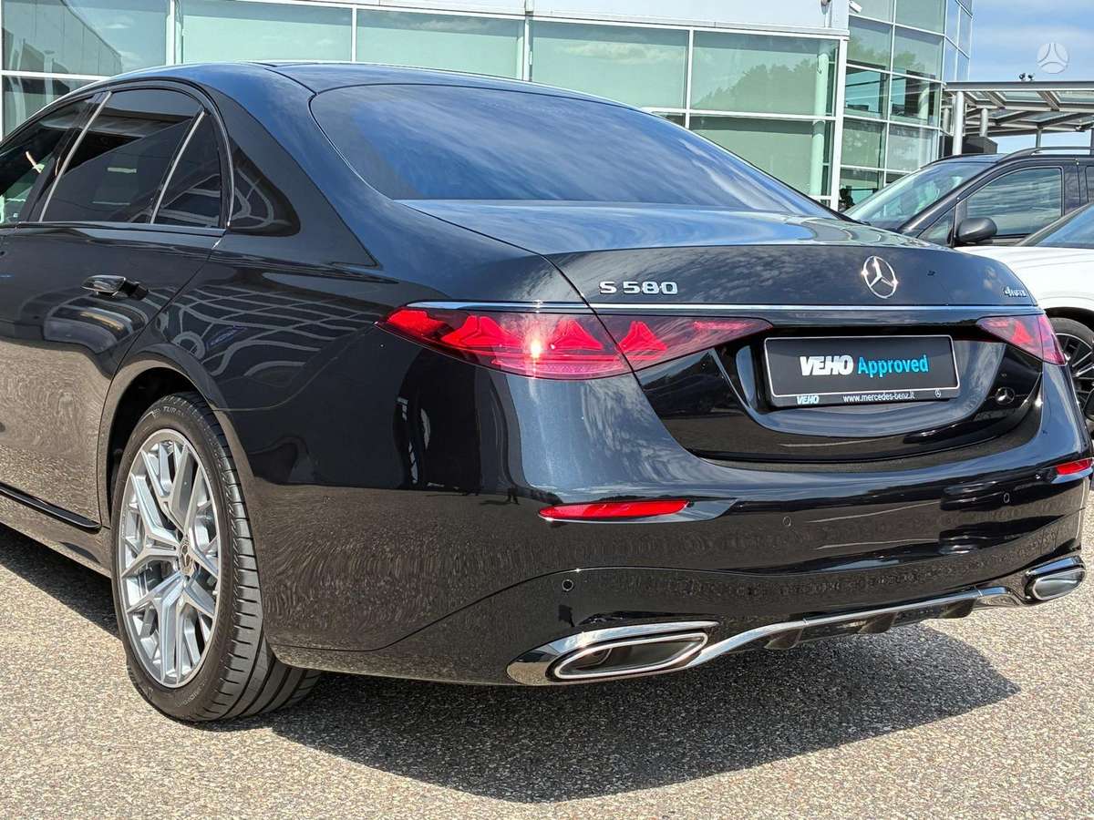 Mercedes-Benz S580 - 10