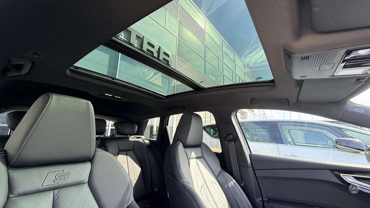 Audi Q4 e-tron - 9