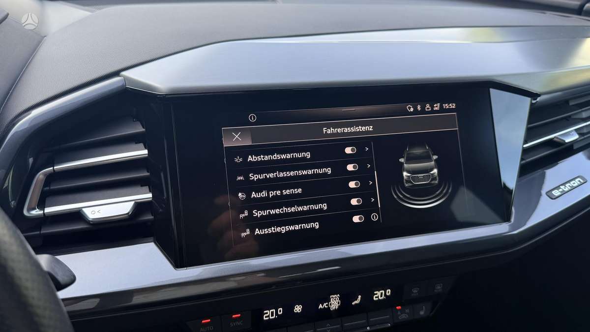 Audi Q4 e-tron - 12