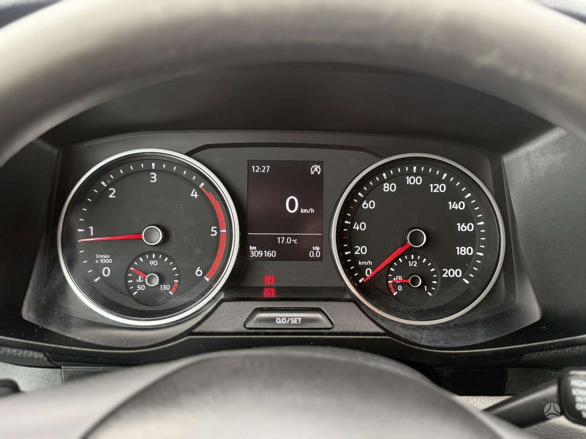 Volkswagen Crafter - 11
