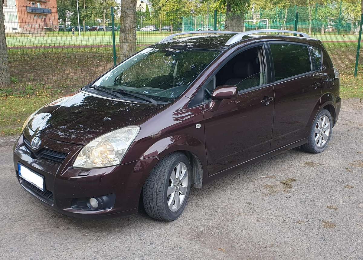 Toyota Corolla Verso - 1