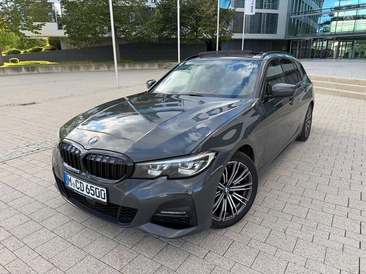 BMW 330 - 1