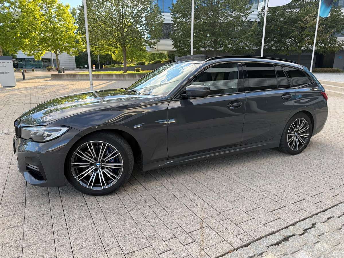 BMW 330 - 2