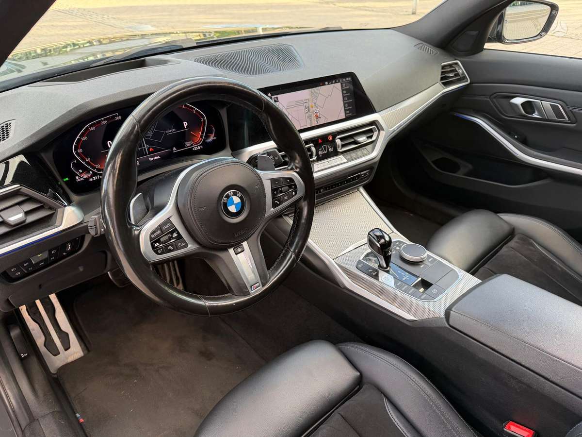 BMW 330 - 11