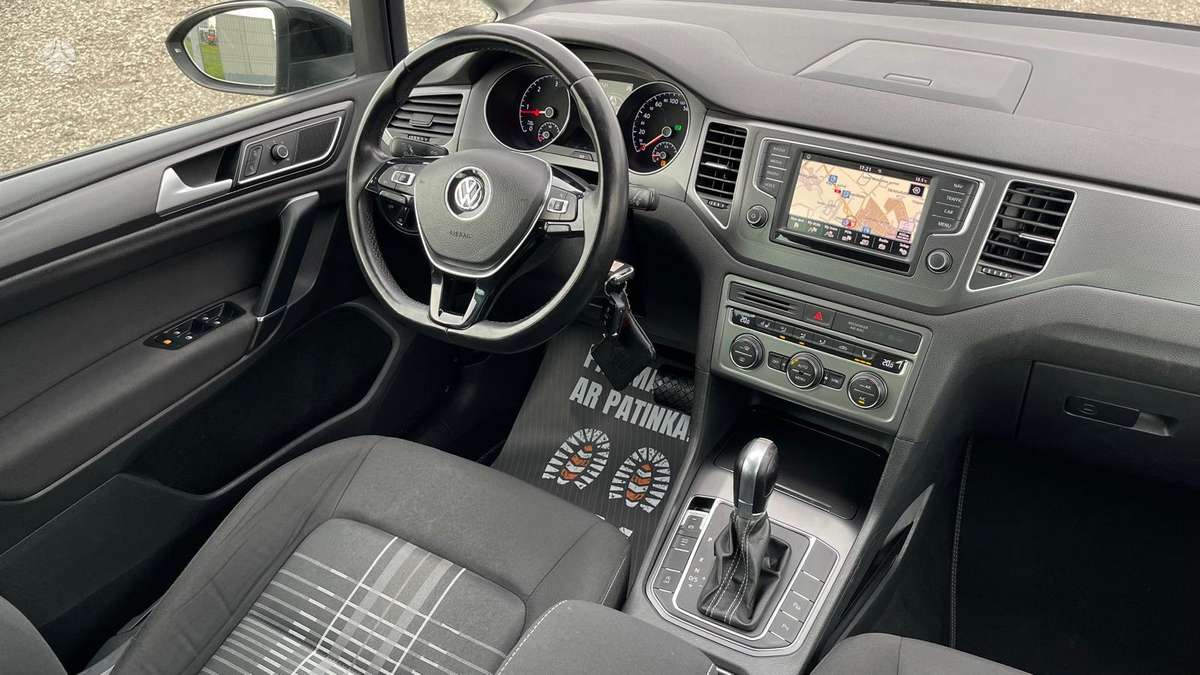 Volkswagen Golf Sportsvan - 2