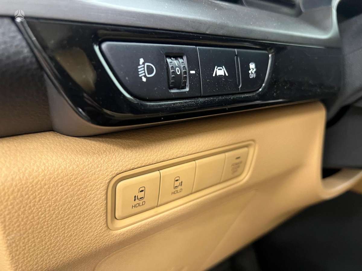 KIA Carnival - 8