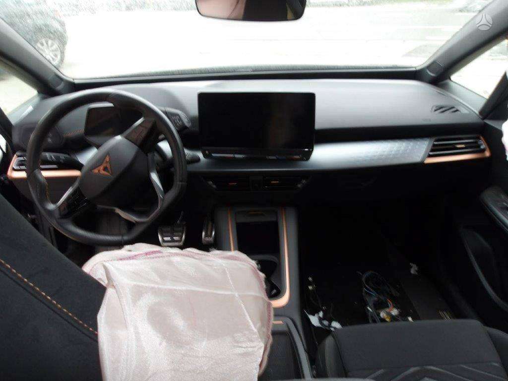 Cupra Born - 9