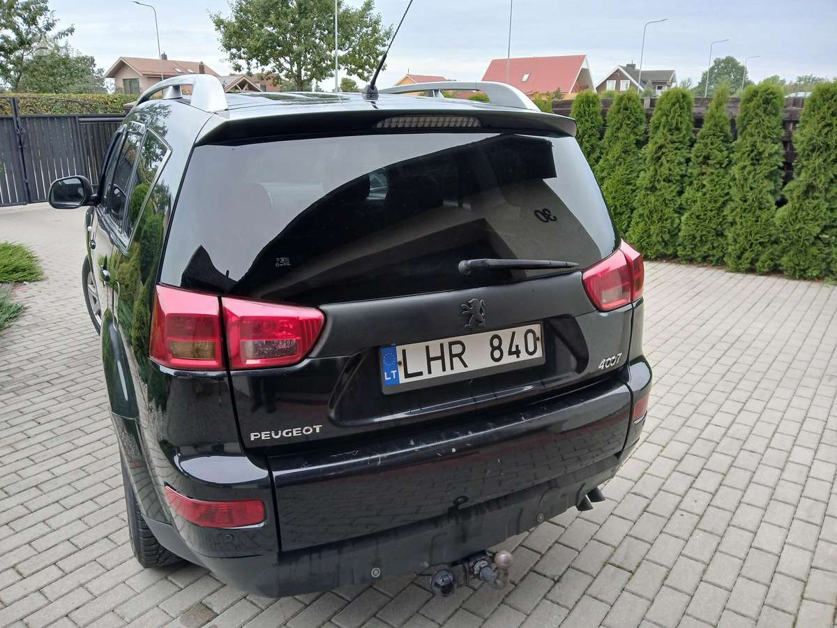 Peugeot 4007 - 3