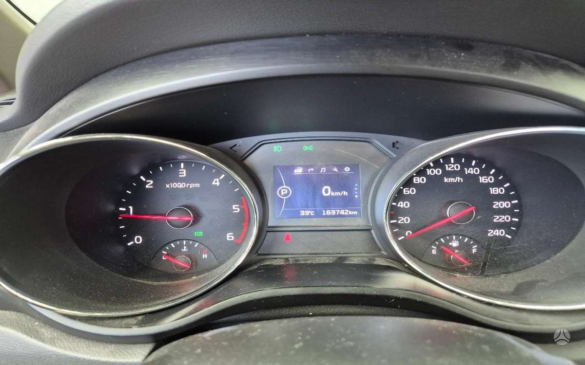 KIA Carnival - 12