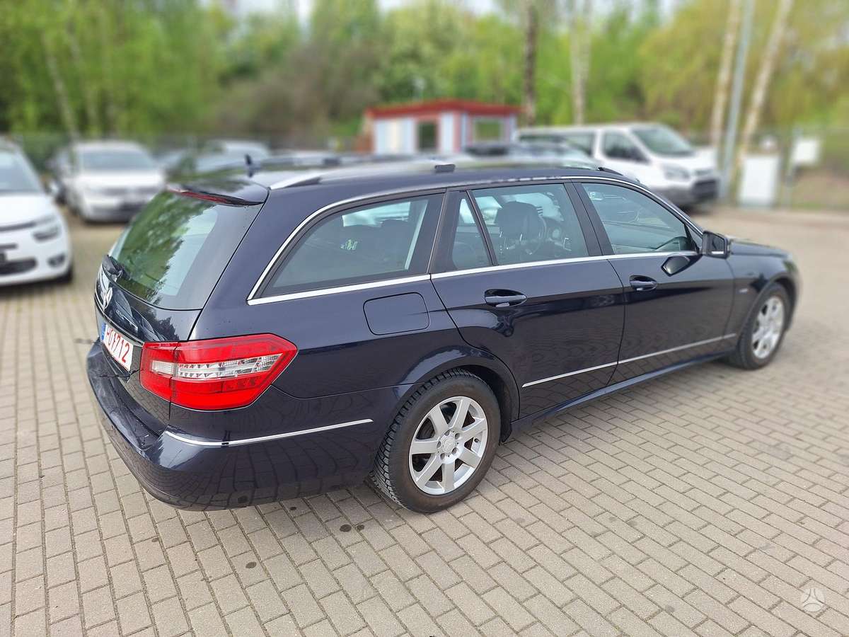 Mercedes-Benz E220 - 6