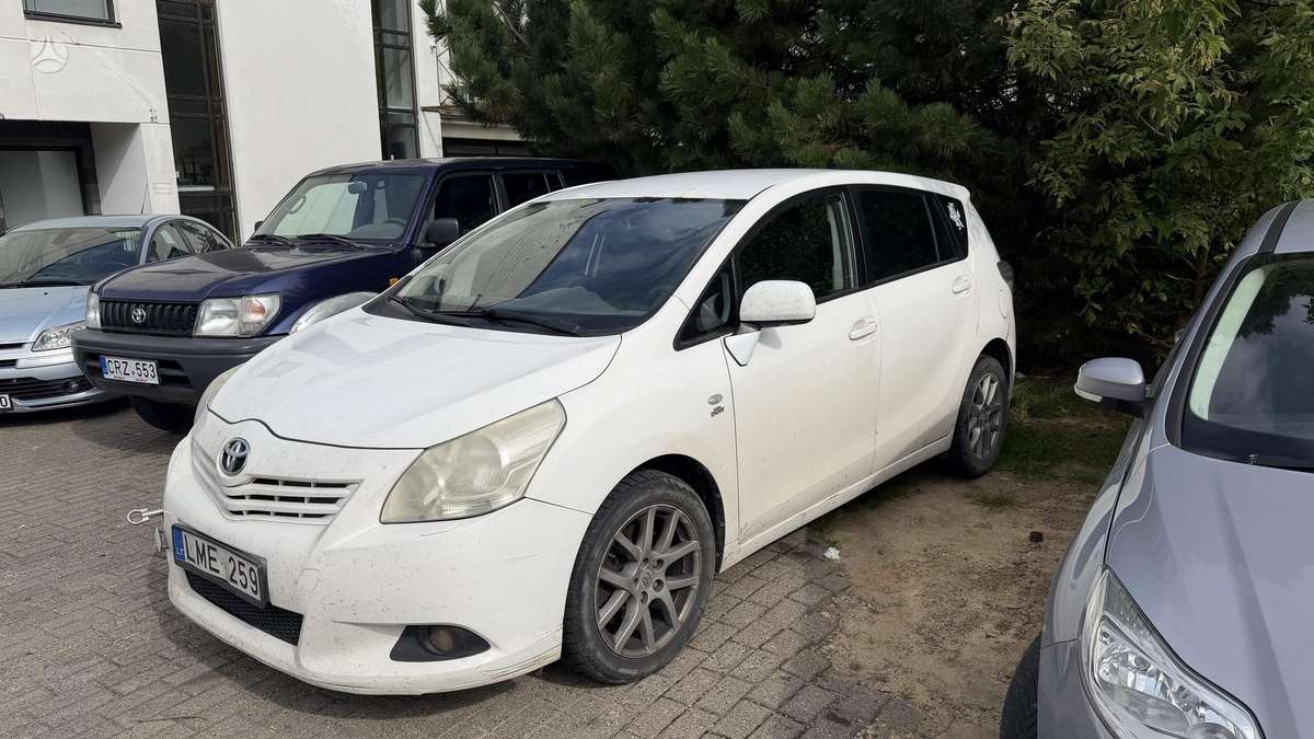 Toyota Verso - 1
