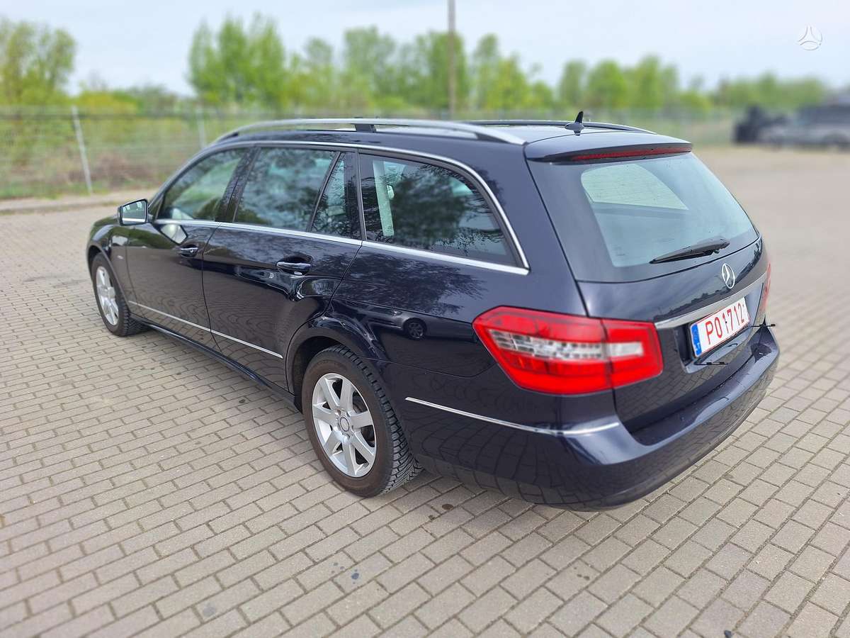 Mercedes-Benz E220 - 8