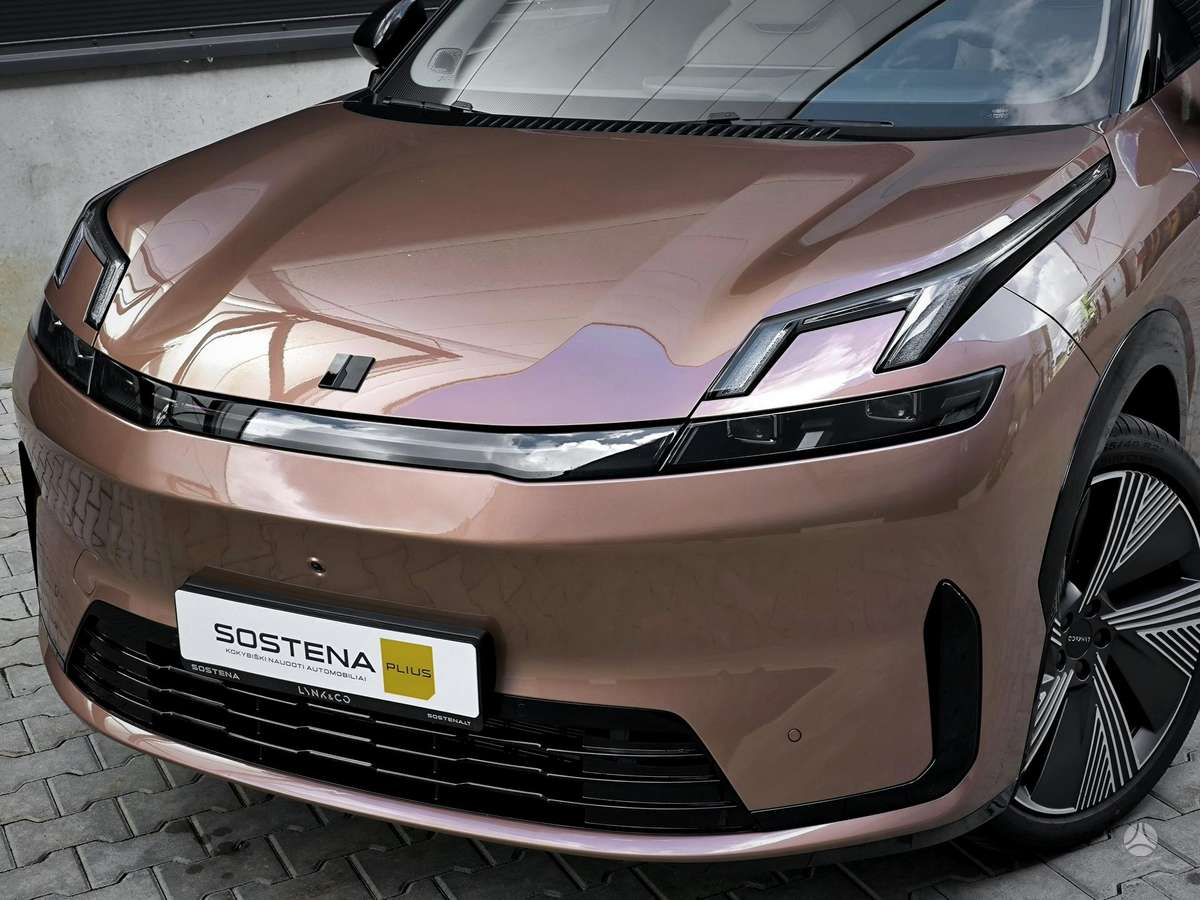 Lynk & Co 08 - 2
