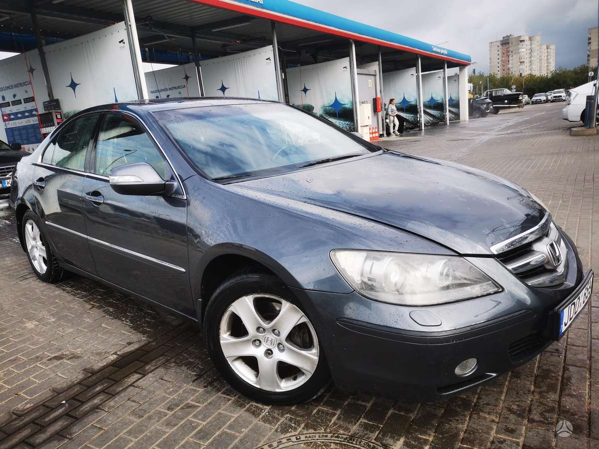 Honda Legend - 4