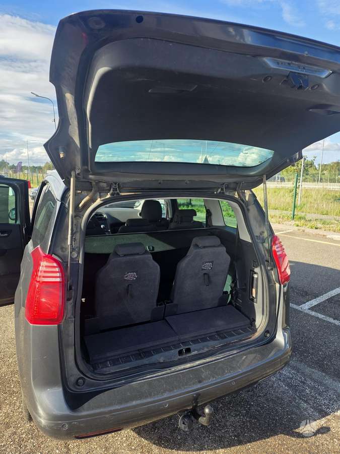 Peugeot 5008 - 9