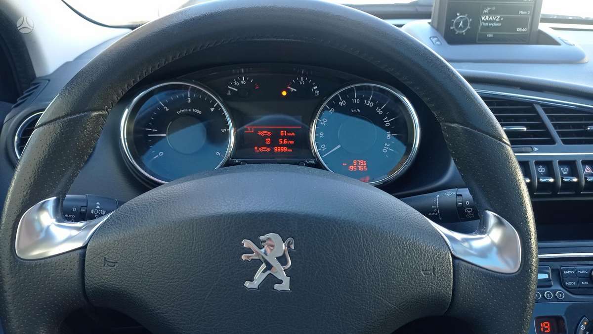 Peugeot 3008 - 12