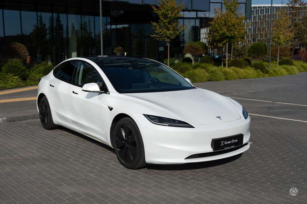 Tesla Model 3, 82 кВт·ч, Седан