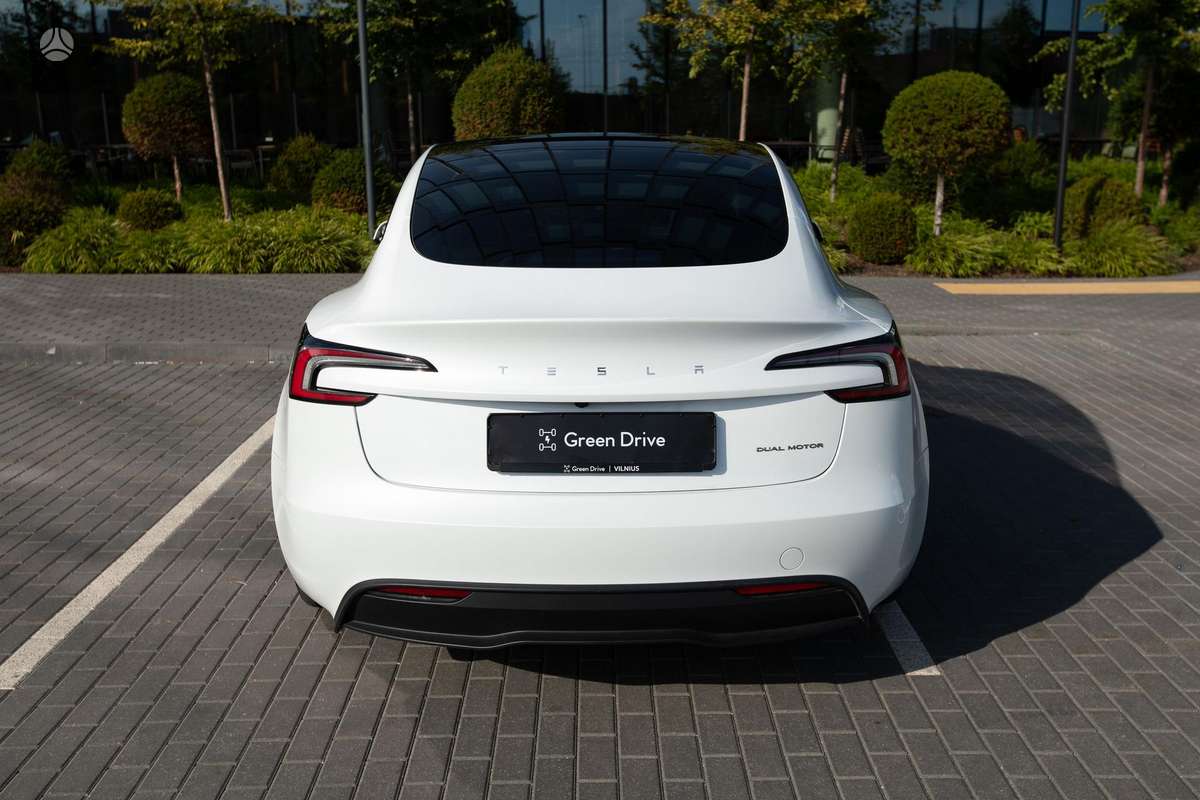 Tesla Model 3, 82 кВт·ч, Седан