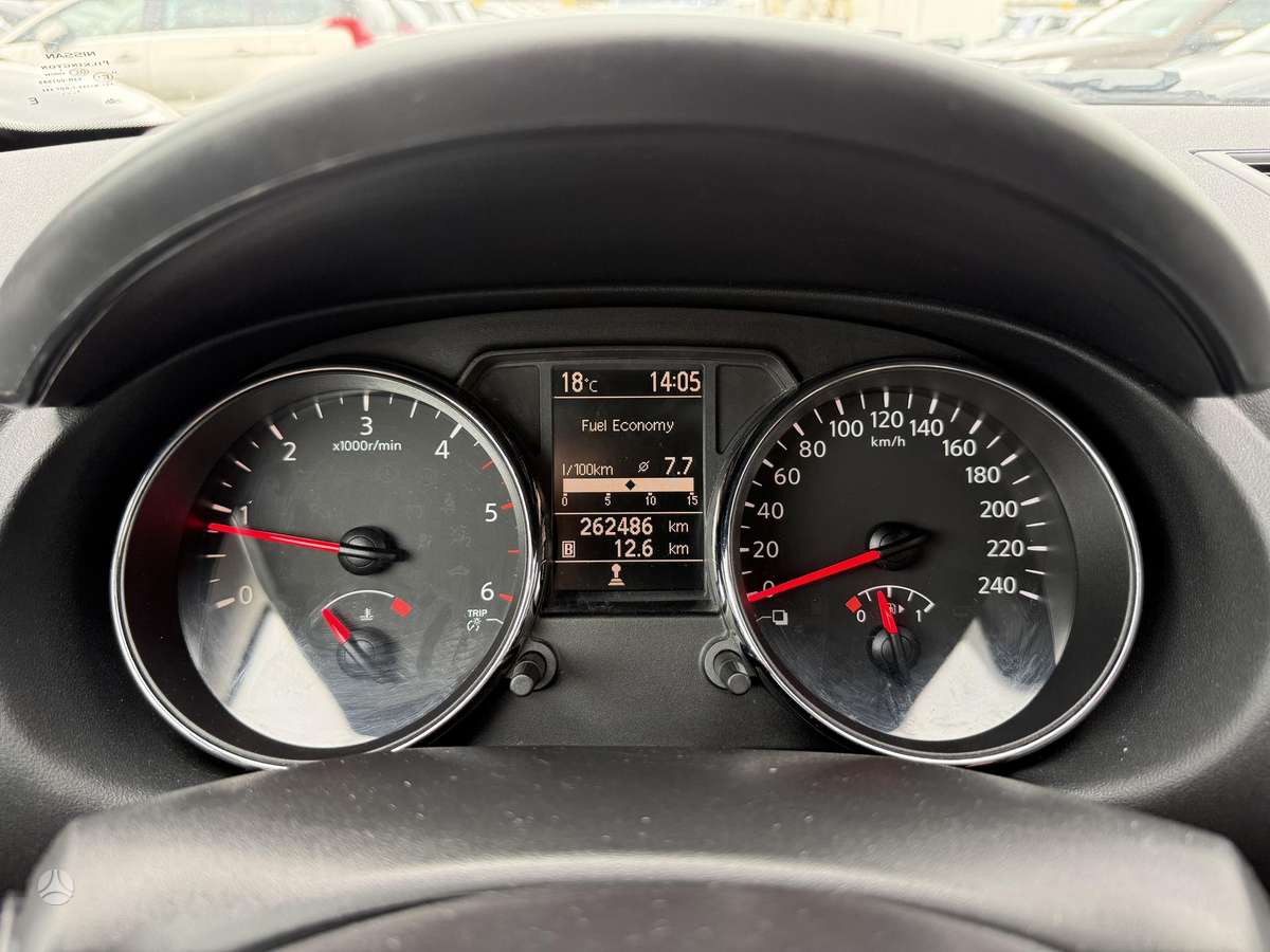 Nissan Qashqai - 8