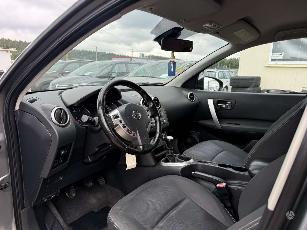Nissan Qashqai - 12