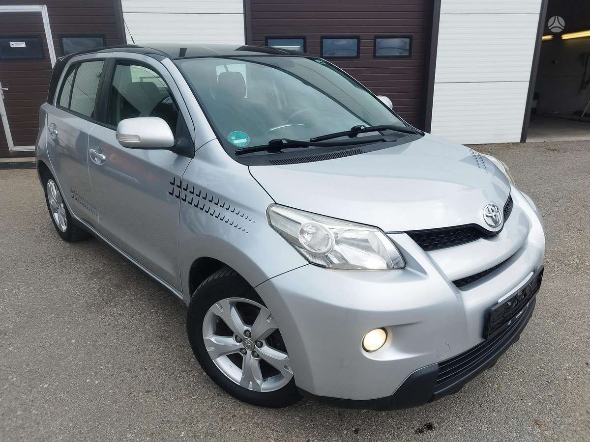 Toyota Urban Cruiser - 1