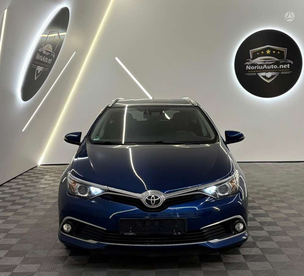 Toyota Auris - 12