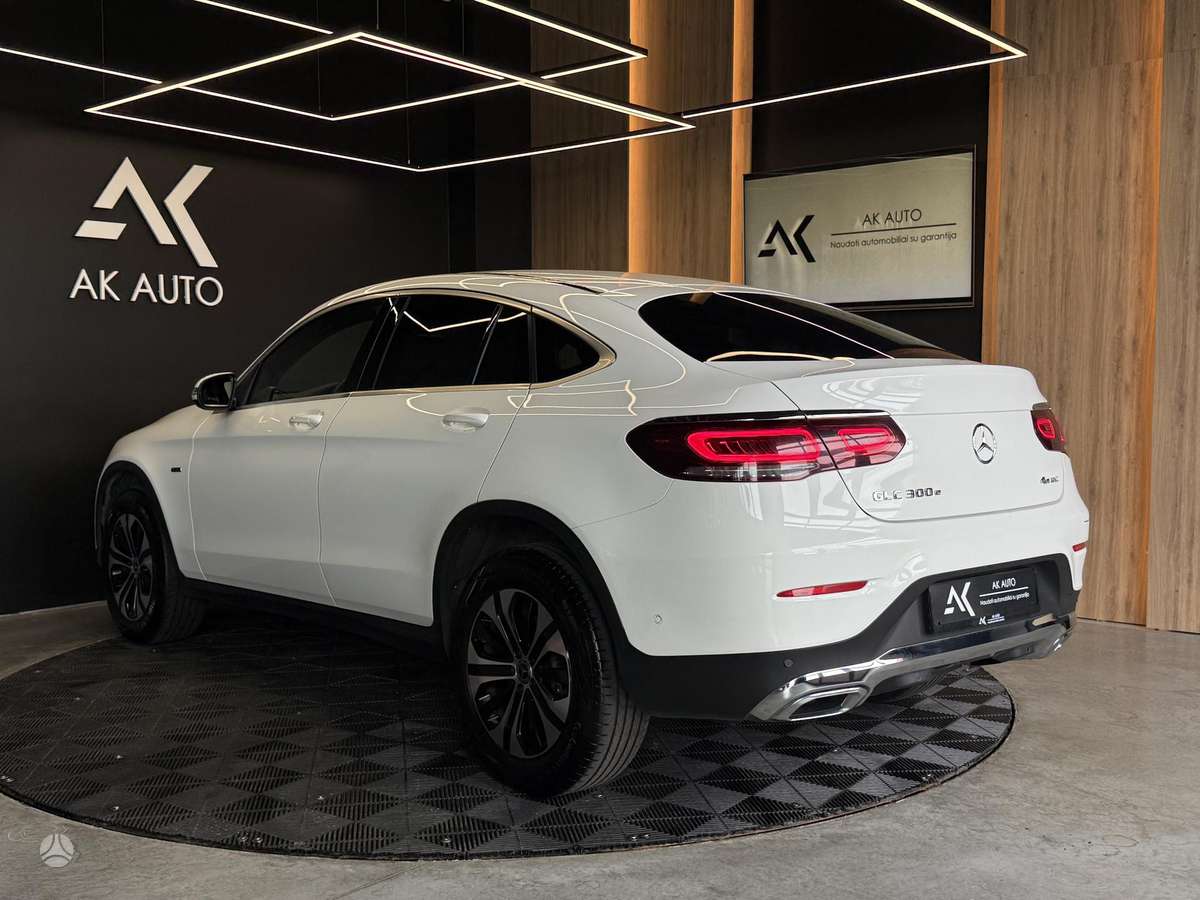 Mercedes-Benz GLC Coupe 300 - 8