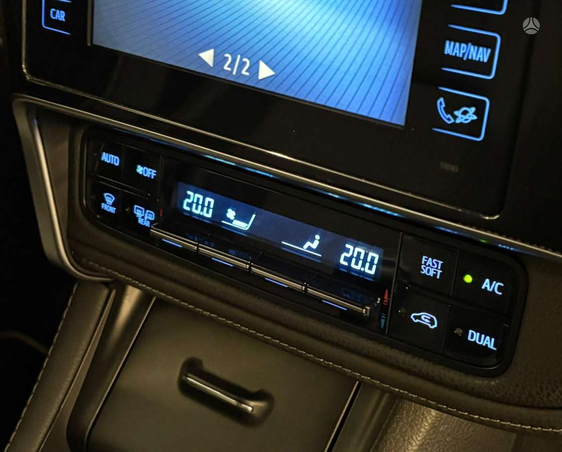 Toyota Auris, 1.6 l., Универсал
