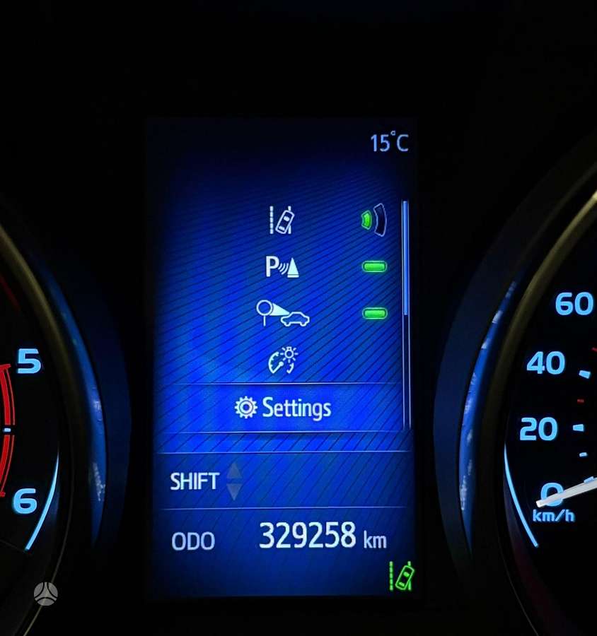 Toyota Auris, 1.6 l., Универсал