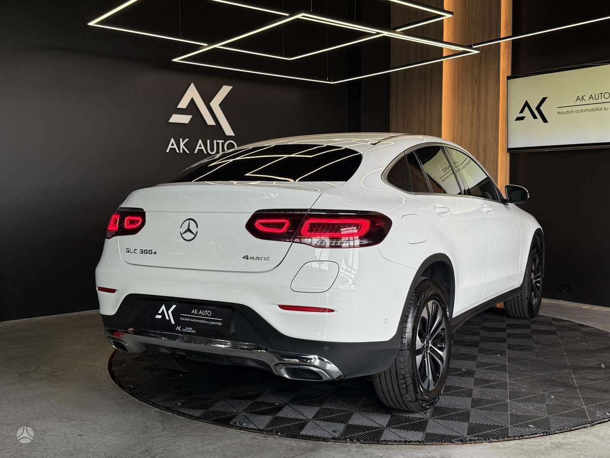Mercedes-Benz GLC Coupe 300 - 11