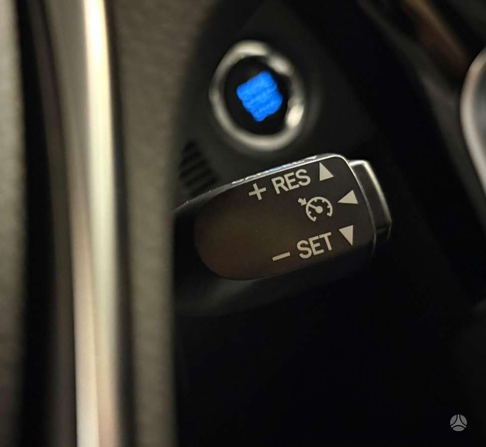 Toyota Auris, 1.6 l., Универсал
