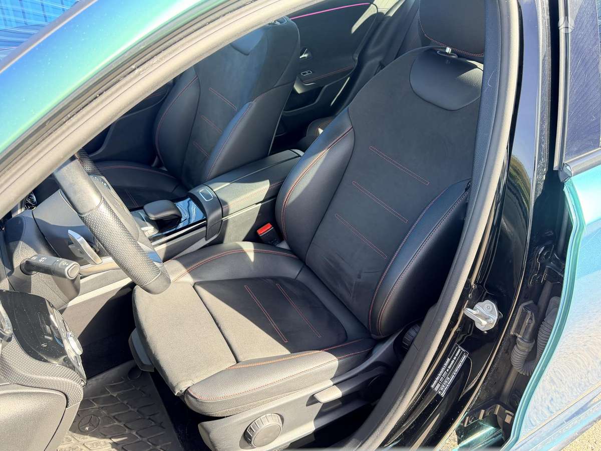 Mercedes-Benz A180 - 10