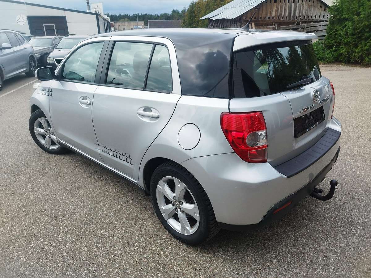 Toyota Urban Cruiser - 5