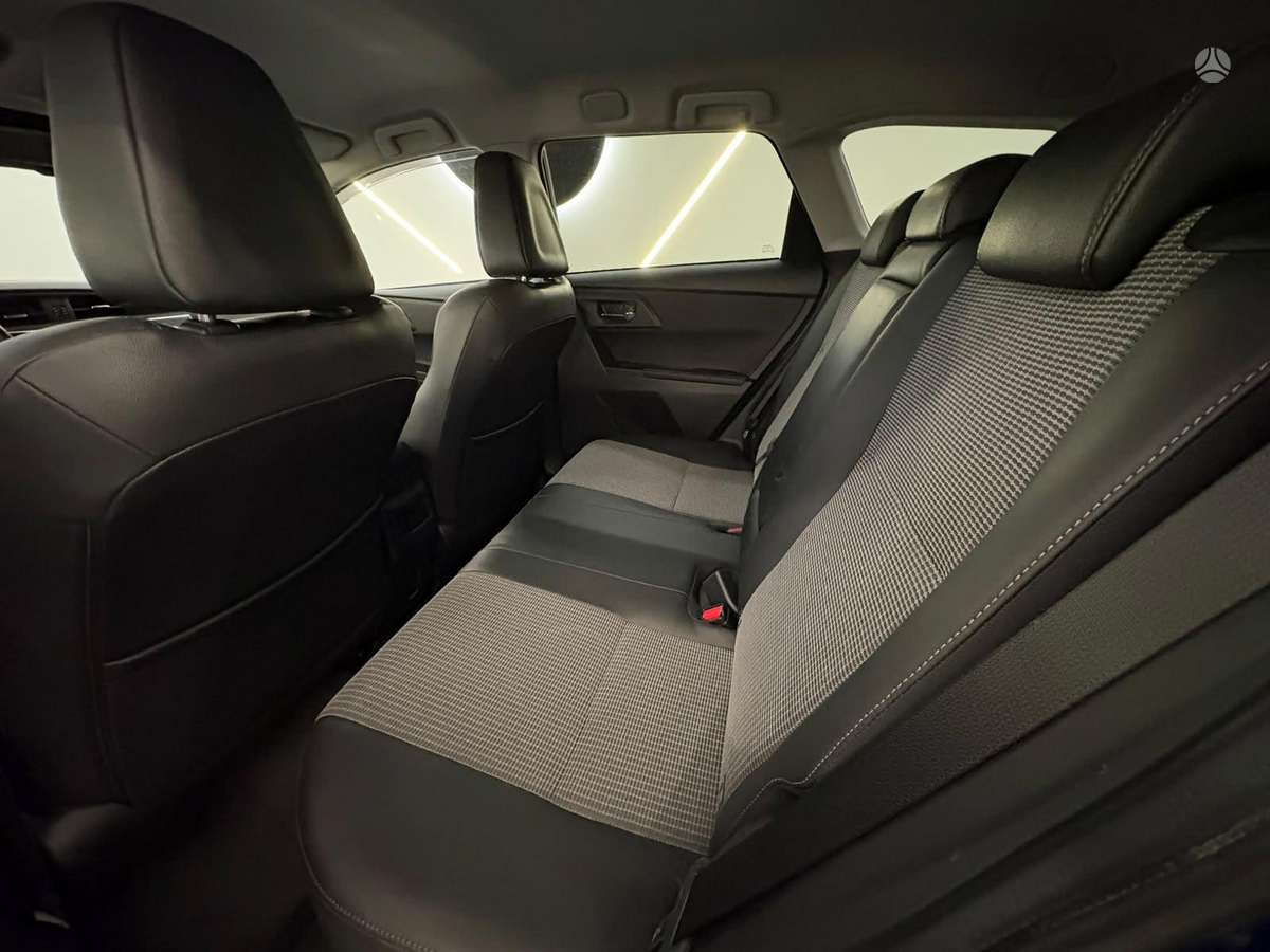 Toyota Auris, 1.6 l., Универсал