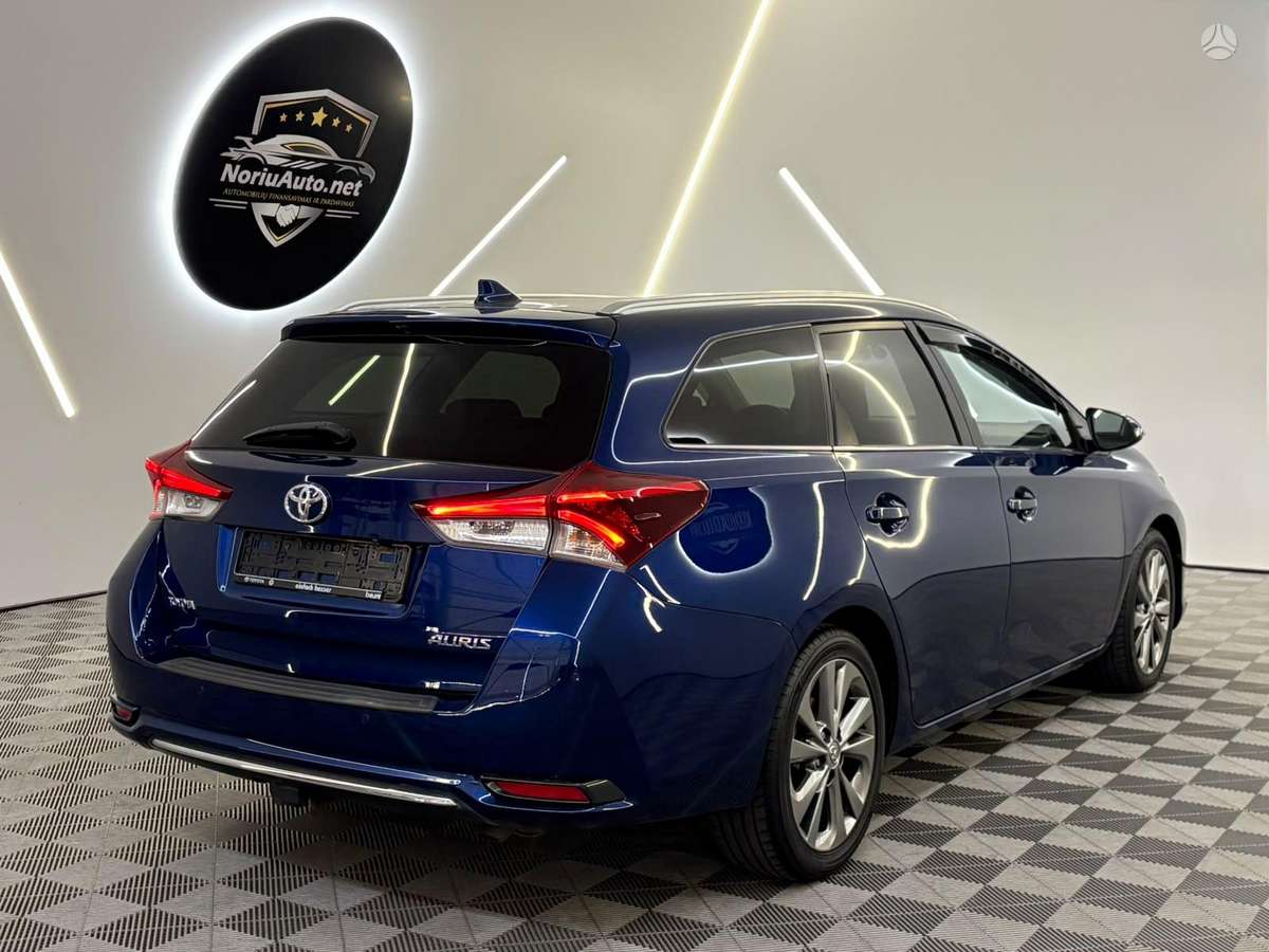Toyota Auris, 1.6 l., Универсал